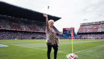 Interview mit Atlético-Fan Margarita Luengo: „Der erste, der den Blumen einen Tritt verpasst hat, war Roberto Carlos“