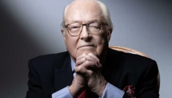 Jean-Marie Le Pen, figure majeure et controversée de la Ve République, est mort