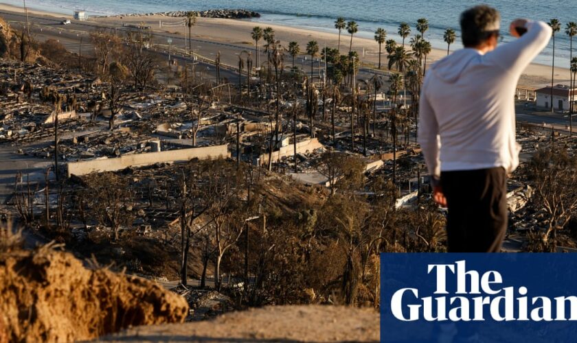 LA wildfires: evacuees warned against returning to homes due to toxic waste