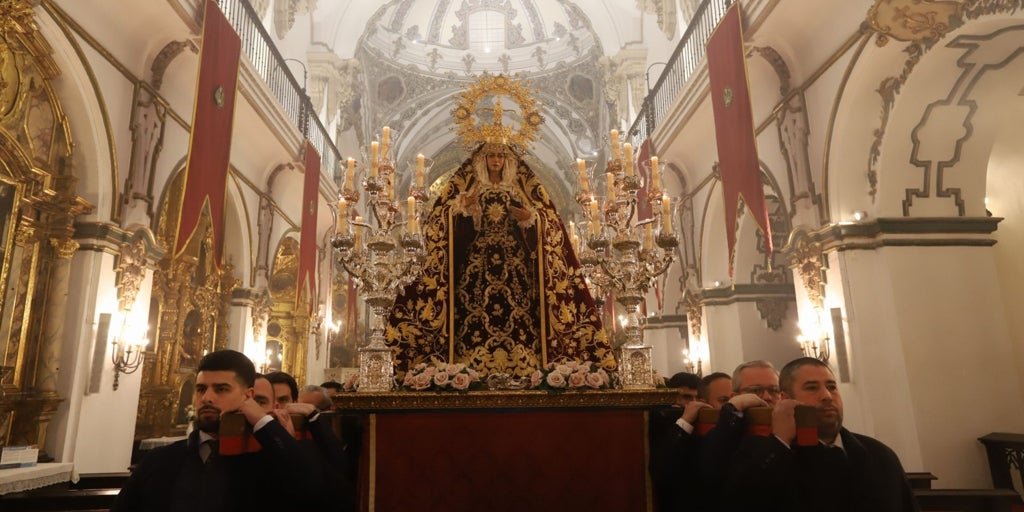 La Candelaria, el rosario en la intimidad de la noche en Córdoba