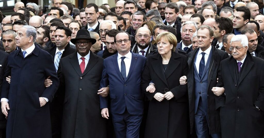 «La France debout» : le 11 janvier 2015, une marche républicaine historique contre le terrorisme