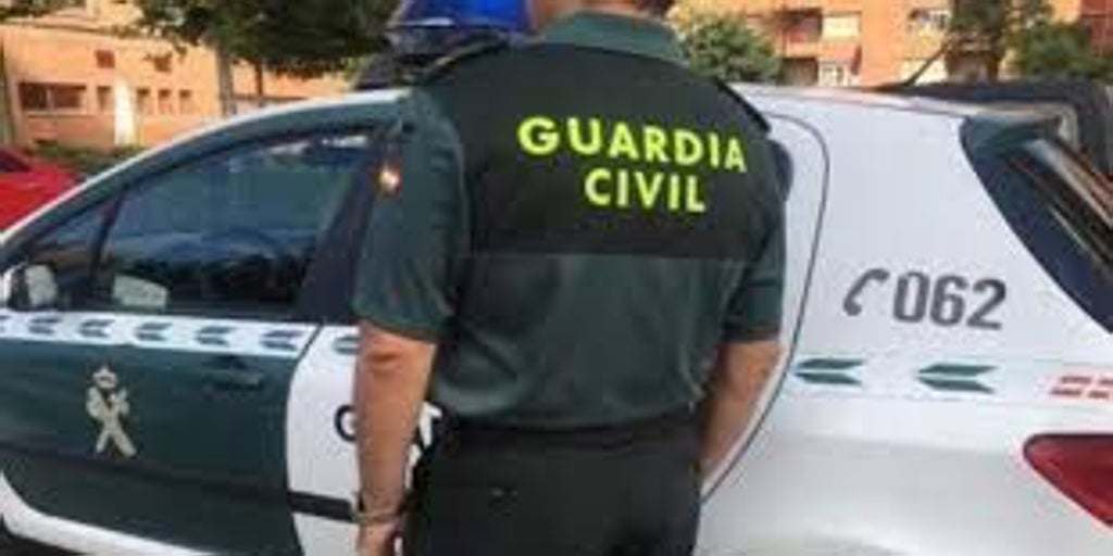 La Guardia Civil investiga si el incendio de una casa de un pueblo de León fue provocado por vecinos