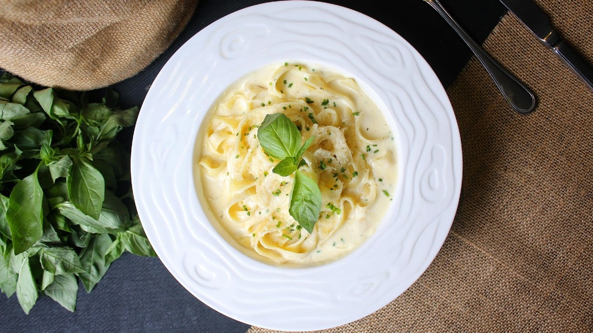 La recette des pâtes cacio e pepe parfaites, selon la science