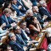 Le Parti socialiste négocie sa non-censure du gouvernement de François Bayrou