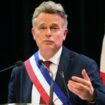 Le communiste Fabien Roussel succède au maire de Saint-Amand-les-Eaux (Nord)