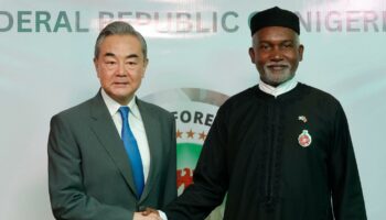 Le ministre chinois des Affaires étrangères achève sa tournée africaine par une étape au Nigeria