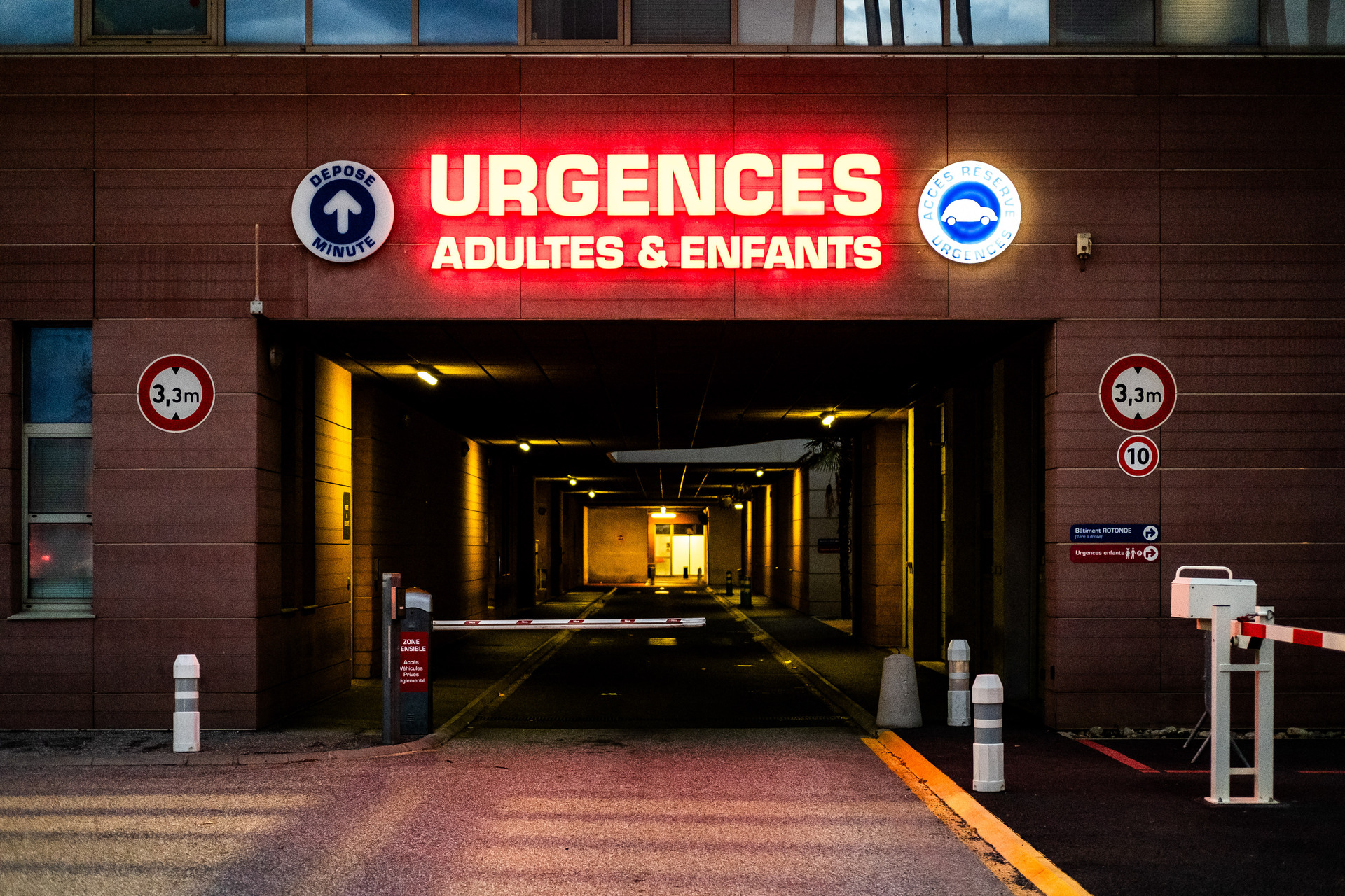 Le personnel agressé: Les urgences d'un hôpital fermées en Haute-Savoie