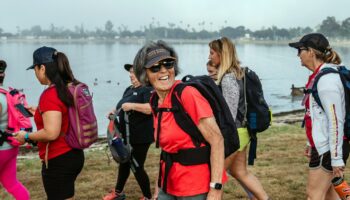 Le rucking, marcher avec un sac lesté, une pratique à la mode mais risquée