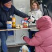 « L’éloignement, c’est une double peine » : le premier camion des Restos du cœur sillonne le sud Seine-et-Marne