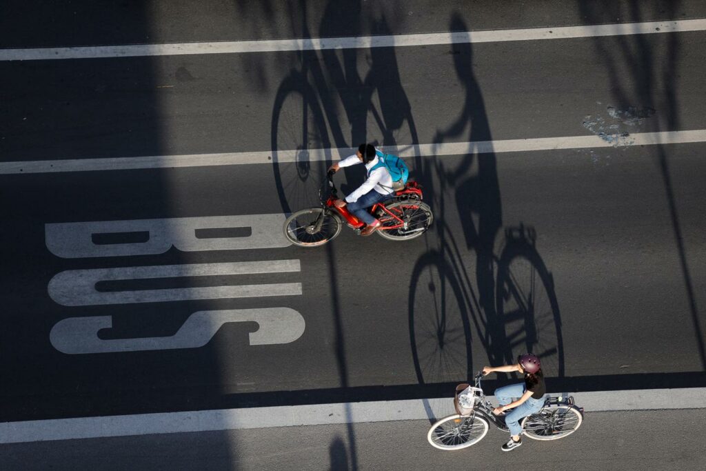 Les bus ralentis par la politique du tout-vélo de la Ville de Paris