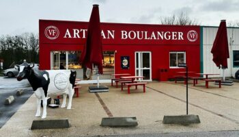 « Les clients sont en colère » : qui a cassé la vache Crémeline, mascotte d’une boulangerie de l’Oise ?