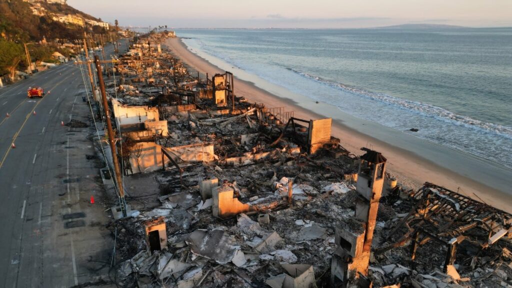 Les incendies de Californie auront ravagé la terre, l'air... et la mer