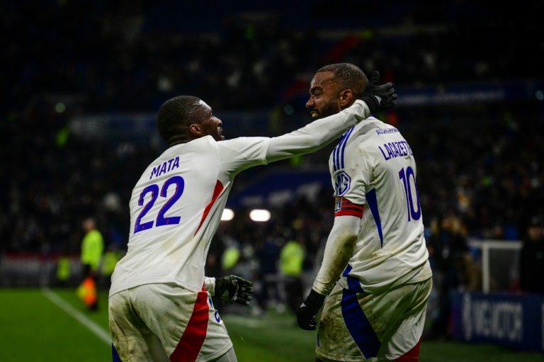 Ligue 1: Lille rate le coche, Lyon sauvé de justesse