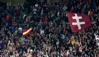 Ligue 2: Metz provisoirement leader, Caen poursuit sa chute