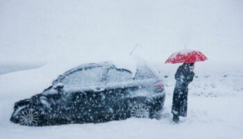 Major £1,000 fine warning to anyone with snow on their car