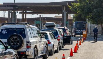 Marruecos impide la entrada de una furgoneta procedente de Melilla con pequeños electrodomésticos y menaje de cocina pese al anuncio de reapertura de la aduana comercial