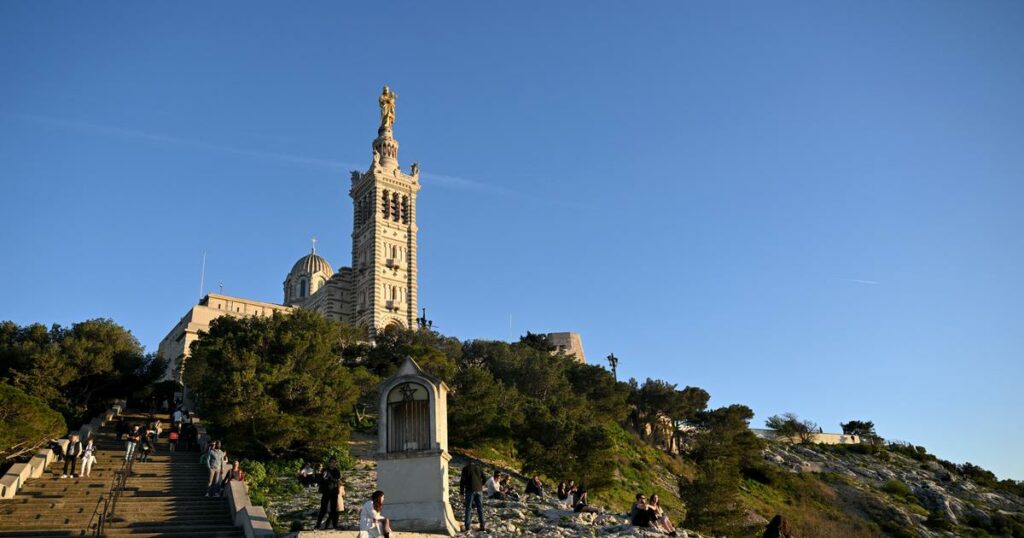 Marseille : Rachida Dati propose de classer la Bonne Mère aux monuments historiques, mais le diocèse n’a encore rien décidé