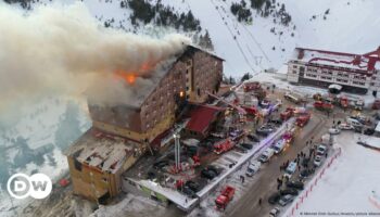 Mindestens zehn Tote bei Hotelbrand in türkischem Skigebiet