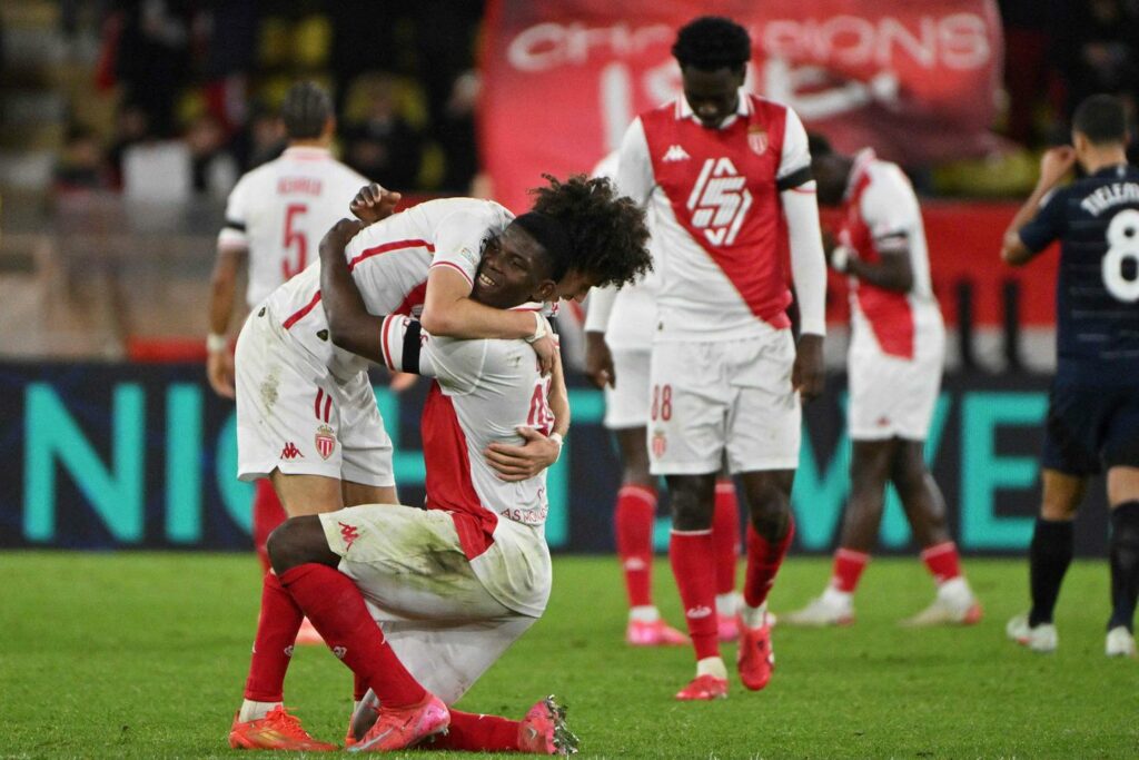 Monaco bat Aston Villa et poursuit son beau parcours en Ligue des champions