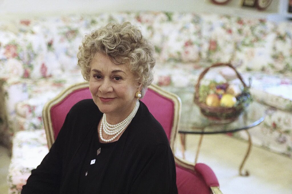 Muere la actriz británica Joan Plowright, viuda de Laurence Olivier, a los 95 años