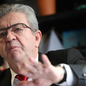 Négociations sans LFI à Bercy : Jean-Luc Mélenchon dénonce la « servilité » de « la petite gauche traditionnelle »