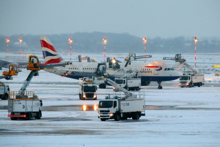 Neige et verglas: Plus d'une centaine de vols supprimés en Allemagne