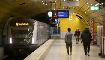 Öffentlicher Nahverkehr: München hat jetzt eine Nacht-U-Bahn – so lief die Premiere