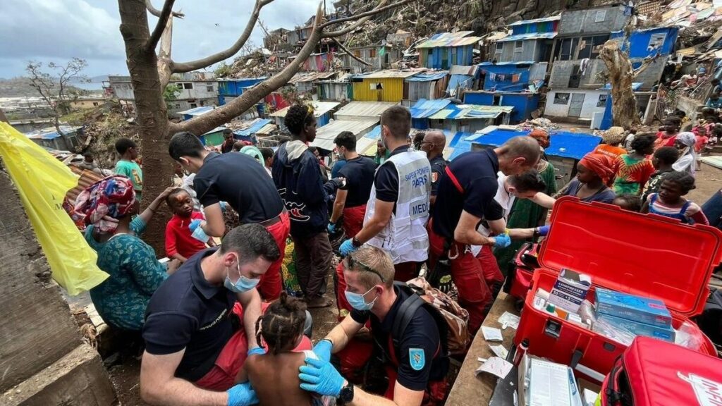 « On est là-bas pour aider tout le monde » : les pompiers de Seine-et-Marne en première ligne à Mayotte