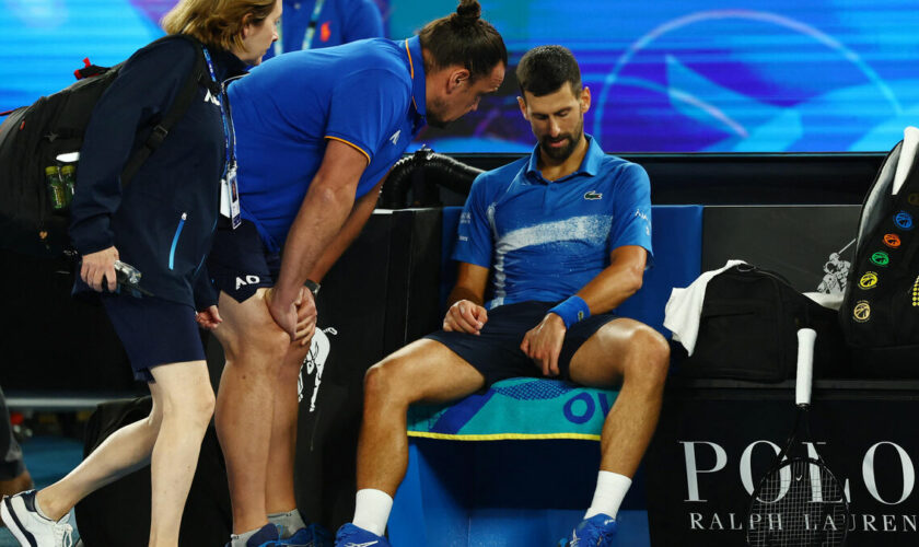 Open d’Australie : « préoccupé » par une blessure mais brillant vainqueur d’Alcaraz, Djokovic a refait le coup