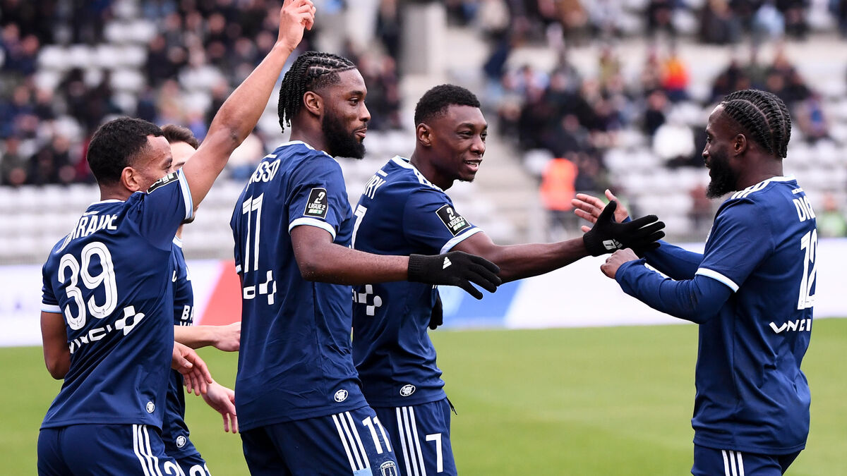 Paris FC - Red Star (4-1) : affluence record, triplé de Gory et  belle victoire des Parisiens dans le derby