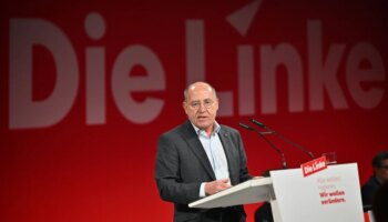 Parteitag der  Linken: Bis Gregor Gysi den ostdeutschen Fidel Castro macht