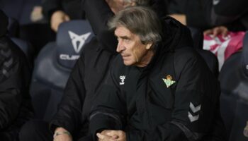 Pellegrini: «Estuvimos muy pasivos y les dejamos jugar»