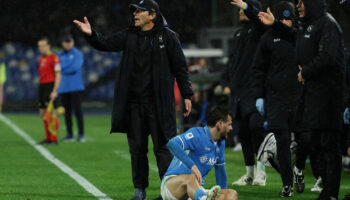 « Personne n’est indispensable » : Conte, coach de Kvaratskhelia à Naples, tacle le nouveau joueur du PSG