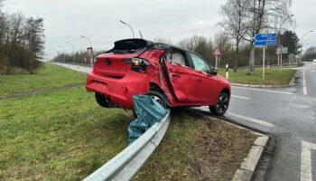 Près de l'A6: Accident spectaculaire entre un bus et une voiture