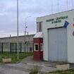 Prise d’otages à la prison d’Arles : une médecin libérée, quatre personnes toujours retenues par un détenu