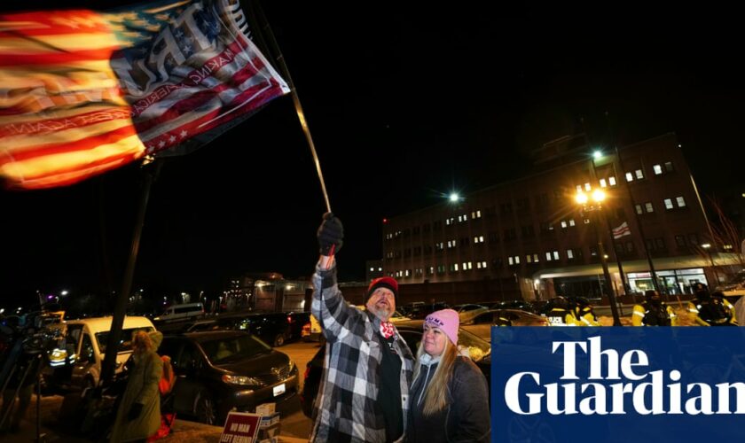 Proud Boys and Oath Keepers leaders among January 6 prisoners released by Trump