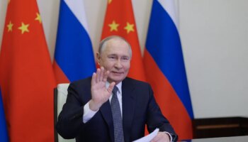 Putin espera que Trump deje caer a Ucrania antes de que la economía rusa se agote