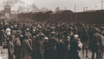 Quand les nazis photographient leurs victimes : les documents inédits des SS exposés au Mémorial de la Shoah