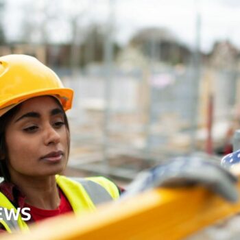 Real pay rises at fastest rate since 2021