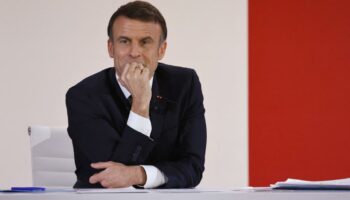 «Réarmement démographique», SNU, baisses d’impôts... Le cimetière des annonces de Macron, un an après sa grande conférence de presse