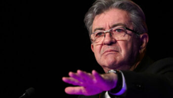 Rejet de la motion de censure : le Parti socialiste "n'est plus un partenaire", estime Mélenchon