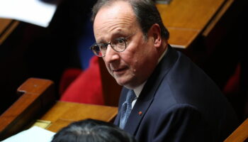 « Rien ne peut se faire sans eux » : pour François Hollande, les socialistes ont « la clé jusqu’en 2027 »