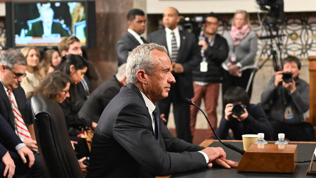 Robert F. Kennedy Jr, choisi par Donald Trump à la Santé, sur le grill au Sénat américain