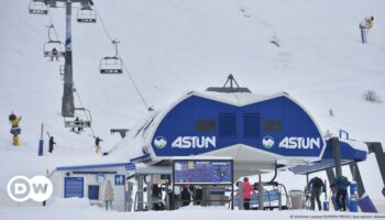 Spain: Ski lift incident injures dozens, two seriously