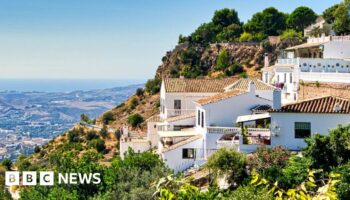 Spain plans 100% tax for homes bought by non-EU residents