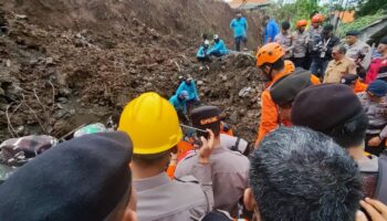 Auf Bali und Java wurden mindestens elf Menschen vermisst. (Foto aktuell) Foto: BPBD/Bali Provincial Disaster Management/dpa