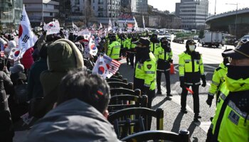 Suspenden  la detención del presidente de Corea del Sur ante la obstrucción de su servicio de seguridad