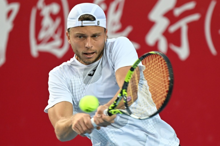 Tennis: À 27 ans, le Français Alexandre Müller décroche son premier titre à Hong Kong