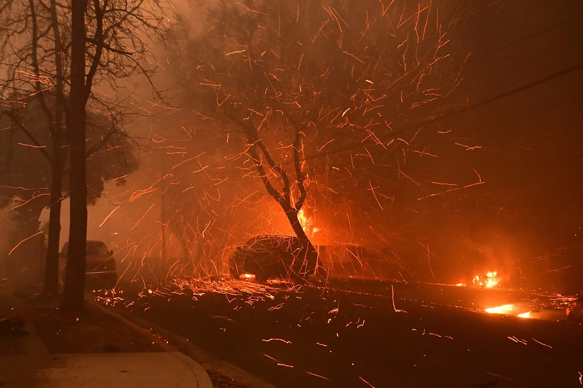 Testigo de la devastación del incendio en Los Ángeles: "La ciudad que conocíamos ya no existe"