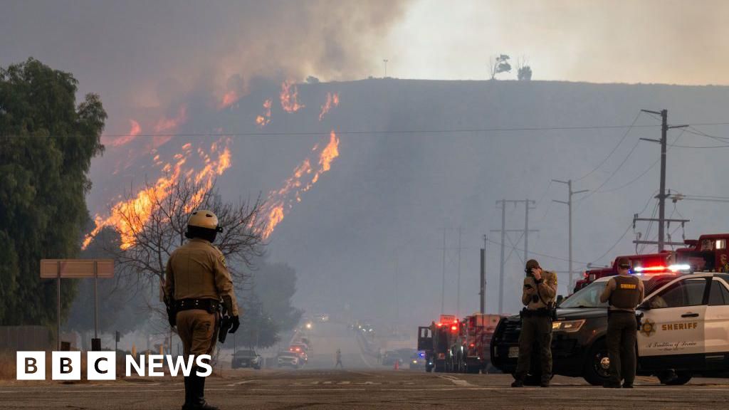 Thousands evacuated as new fast-growing fire ignites near Los Angeles